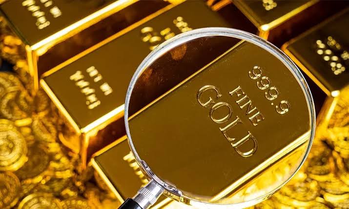 Gold Prices Decline in Local and Global Markets After Brief Rally